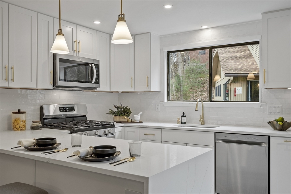 139 Leland Farm Road, Unit 139 Ashland, MA 01721 - Photo 10 of 31 Gallery Image 10