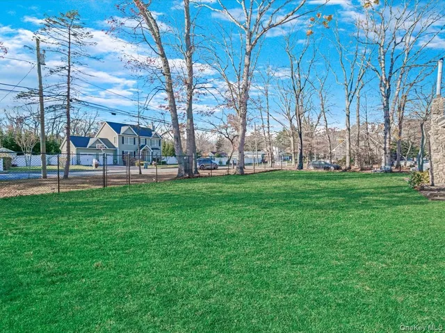 $449,999 | 29 Parkside Avenue, Miller Place, NY 11764