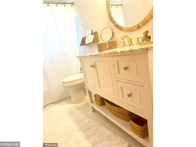 $2,800 | 39 Grove Street, Mahtomedi, MN 55115