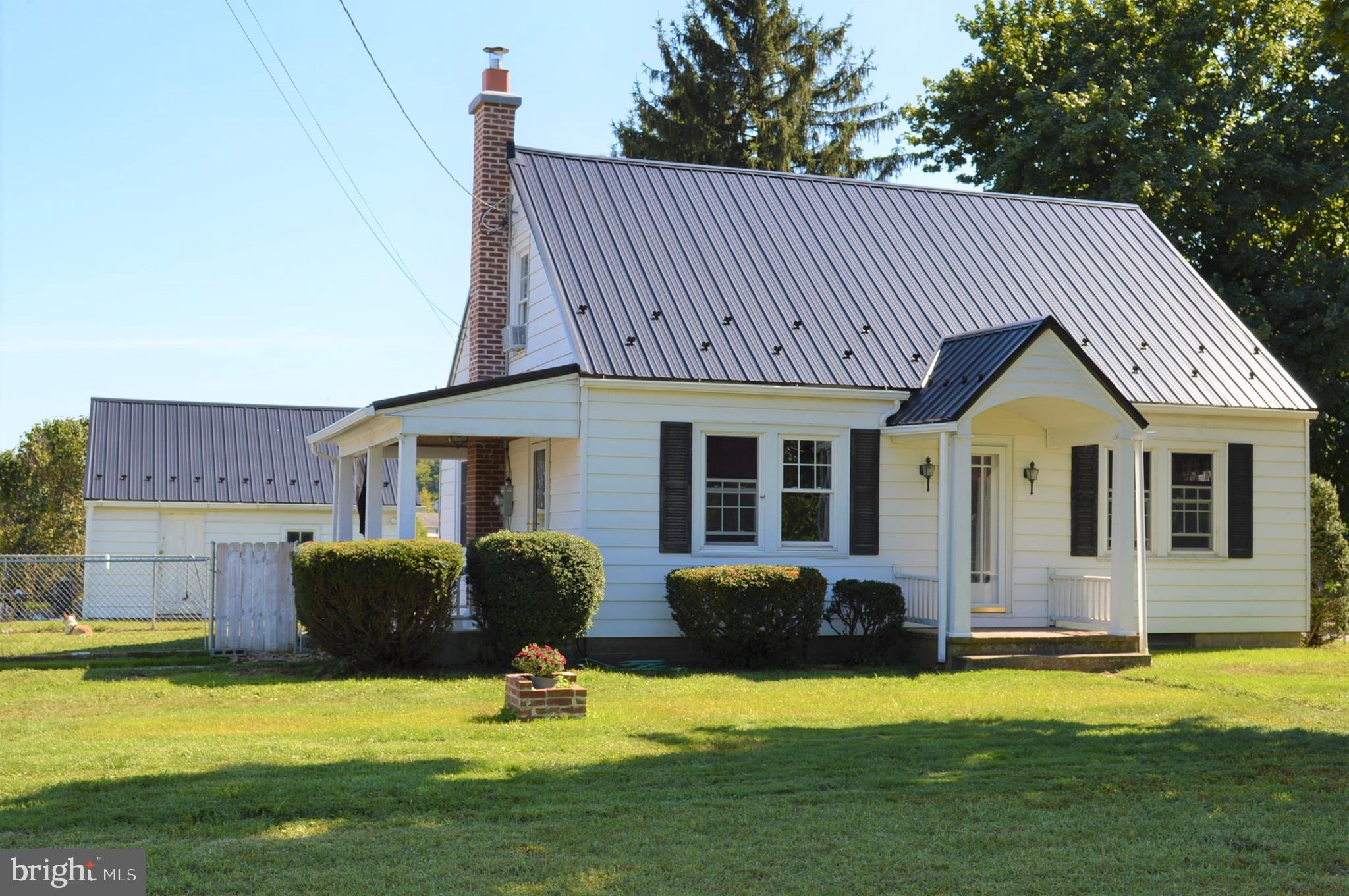 219 Pine Road Mount Holly Springs, PA 17065 - Photo 1 of 12 Gallery Image 1