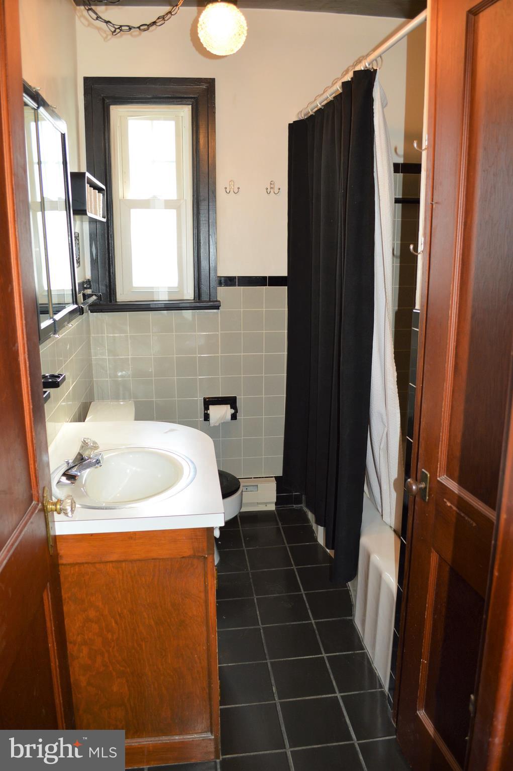 219 Pine Road Mount Holly Springs, PA 17065 - Photo 6 of 12 Gallery Image 6