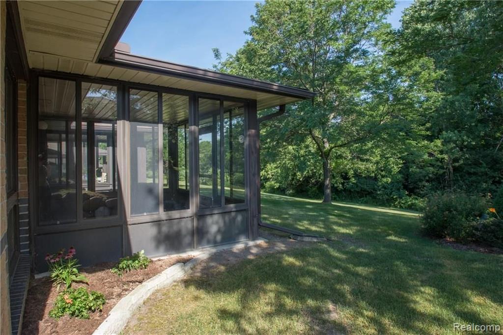962 Wexford Way Rochester Hills, MI 48307 - Photo 22 of 28