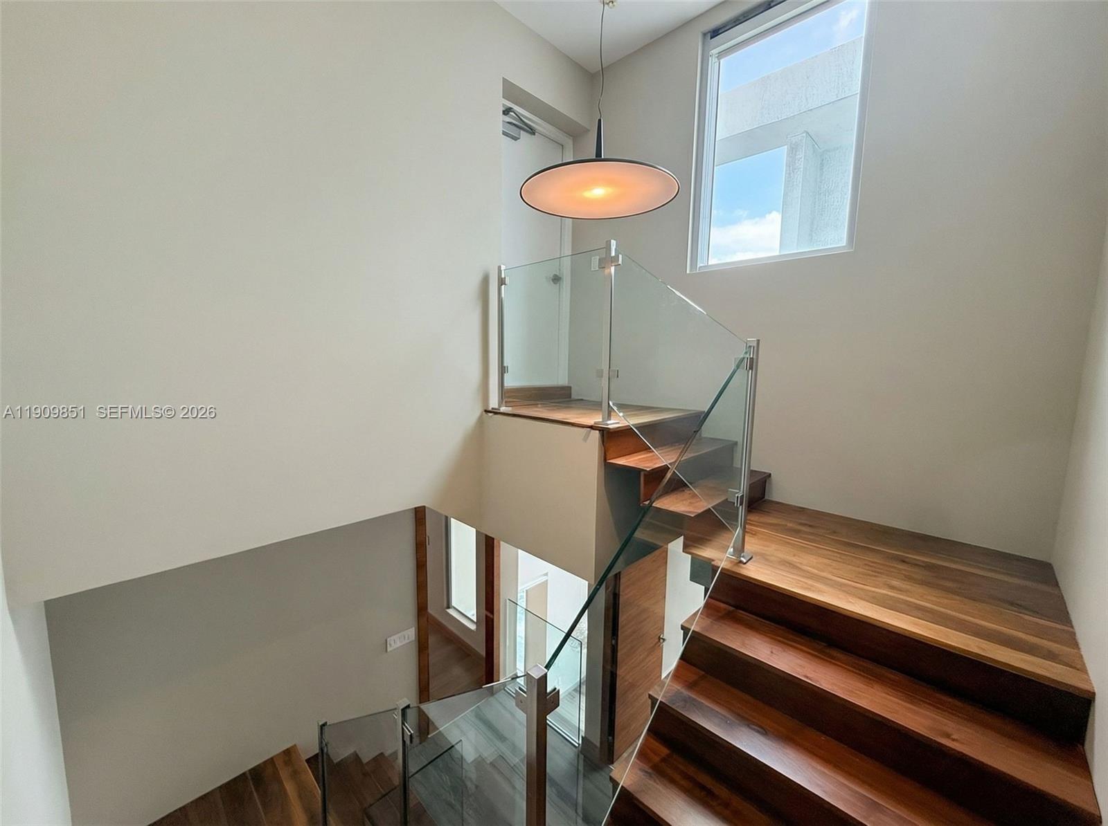 92 Southwest 3rd Street, Unit PH5213 Miami, FL 33130 - Photo 14 of 24 a view of entryway