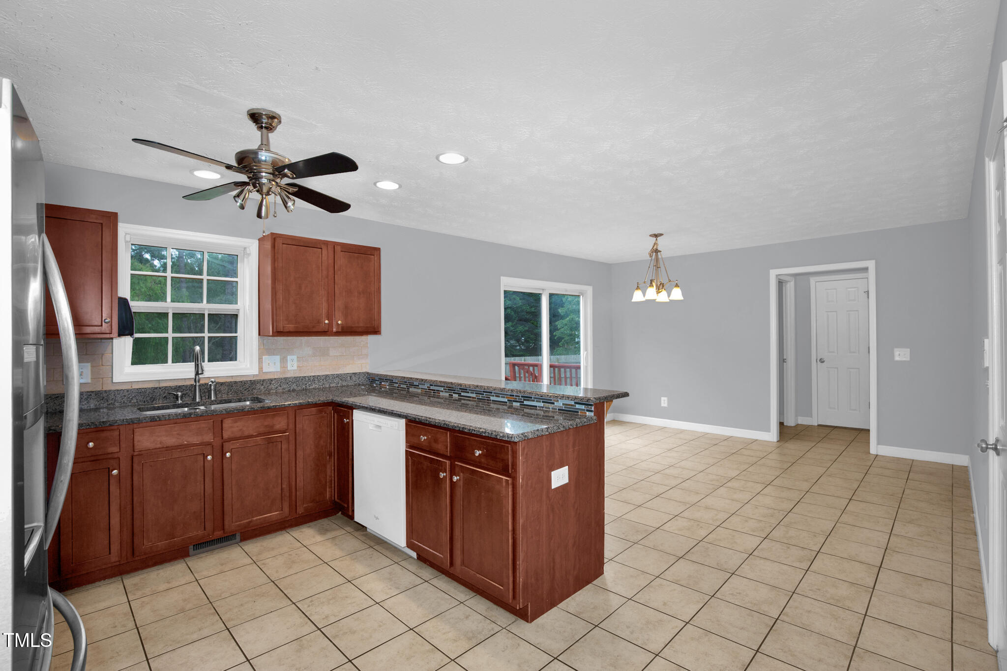 32 Lattimore Road Cameron, NC 28326 - Photo 11 of 41 32 Lattimore Rd(11 of 41 )