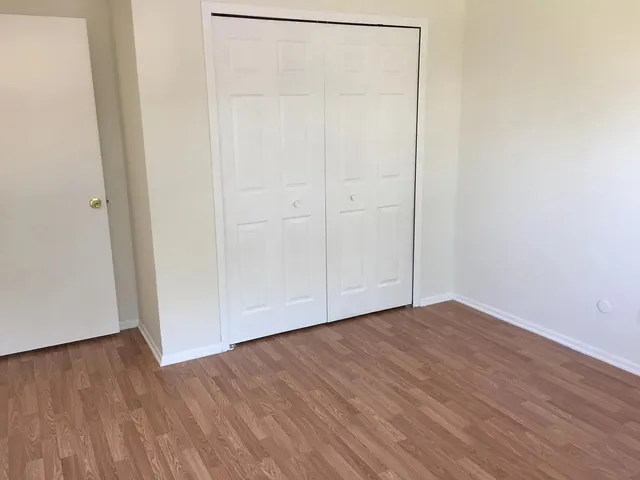 $289,900 | 5715 Dutch Mill Court, Unit C, Hanover Park, IL 60133