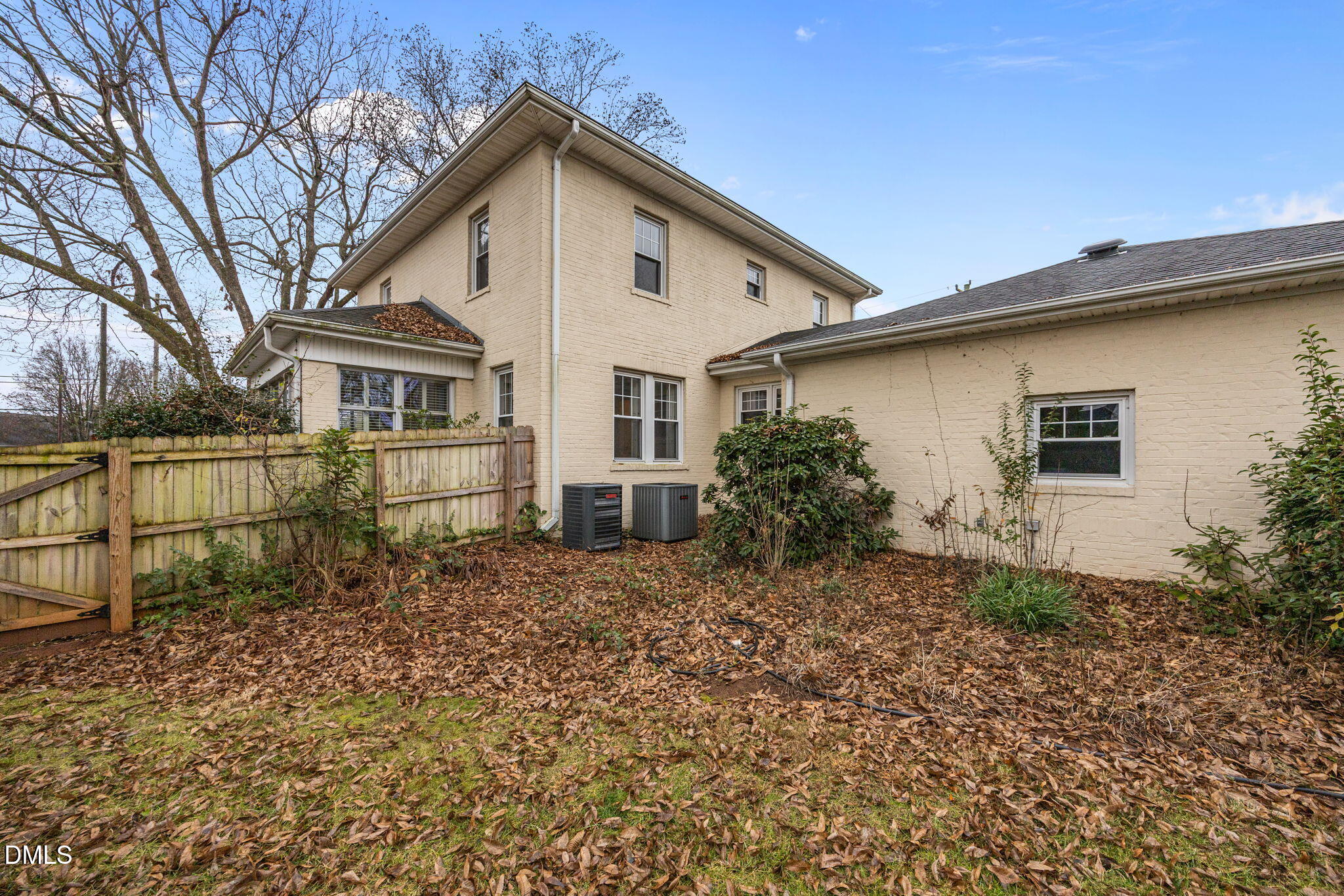 511 North Main Street Graham, NC 27253 - Photo 37 of 42 a front view of a house with garden
