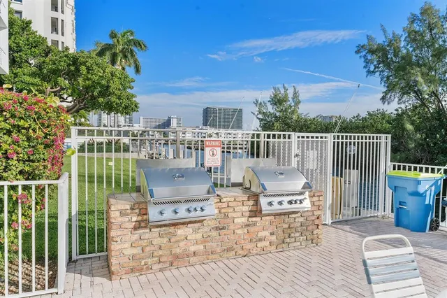 a roof deck view with a garden