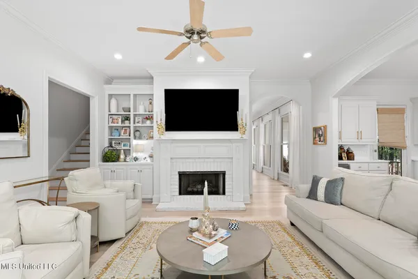 $920,000 | 111 Cherry Laurel Lane, Ridgeland, MS 39157