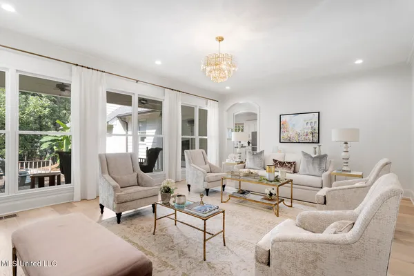 $920,000 | 111 Cherry Laurel Lane, Ridgeland, MS 39157