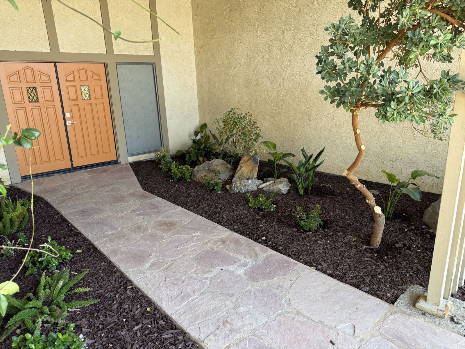 912 Randall Street Ridgecrest, CA 93555 - Photo 3 of 31 Gallery Image 3