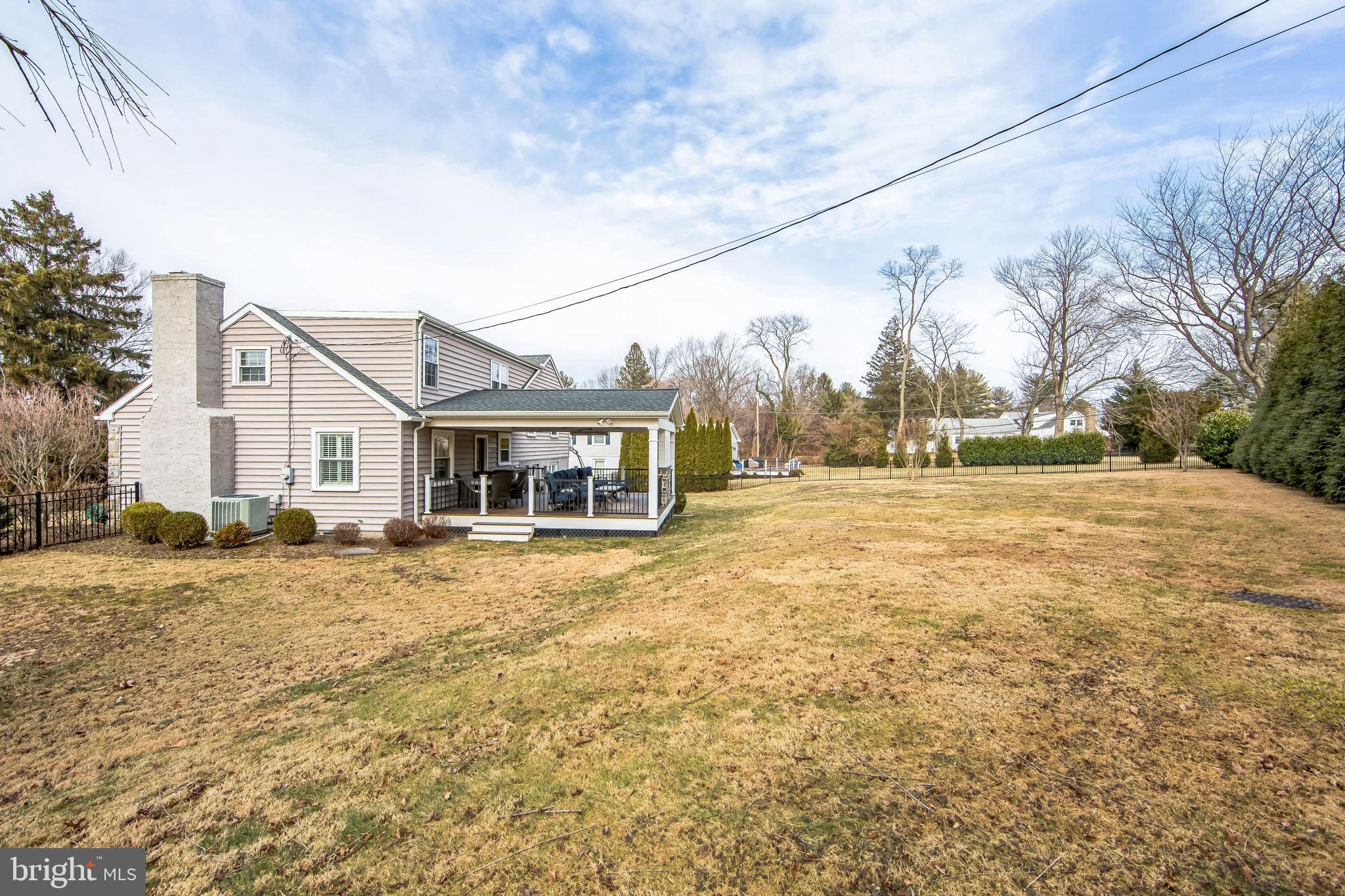 131 Clover Hill Lane Wayne, PA 19087 - Photo 40 of 50 a view of a yard in front of house