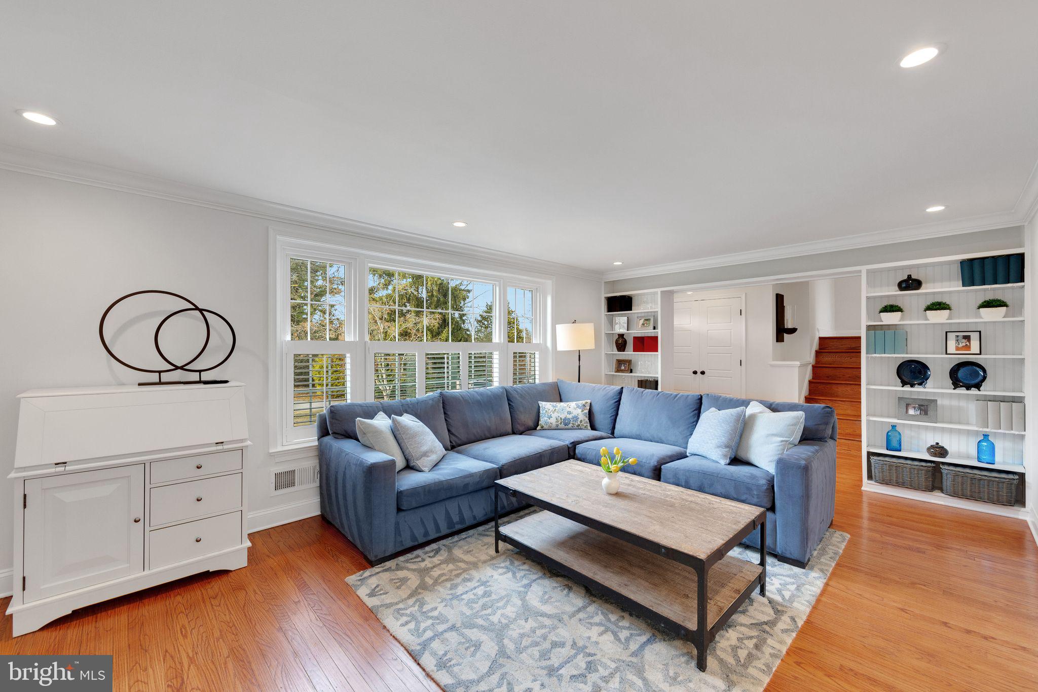 131 Clover Hill Lane Wayne, PA 19087 - Photo 4 of 50 a living room with furniture and wooden floor
