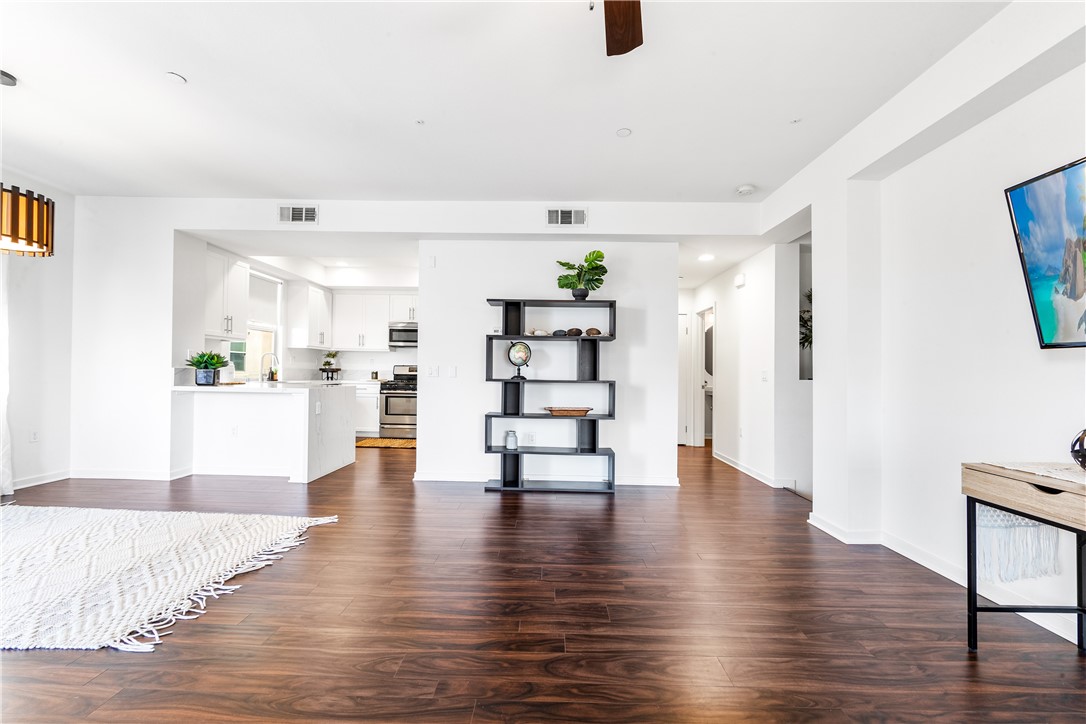 764 Colorado Circle Carson, CA 90745 - Photo 11 of 56 Living room space