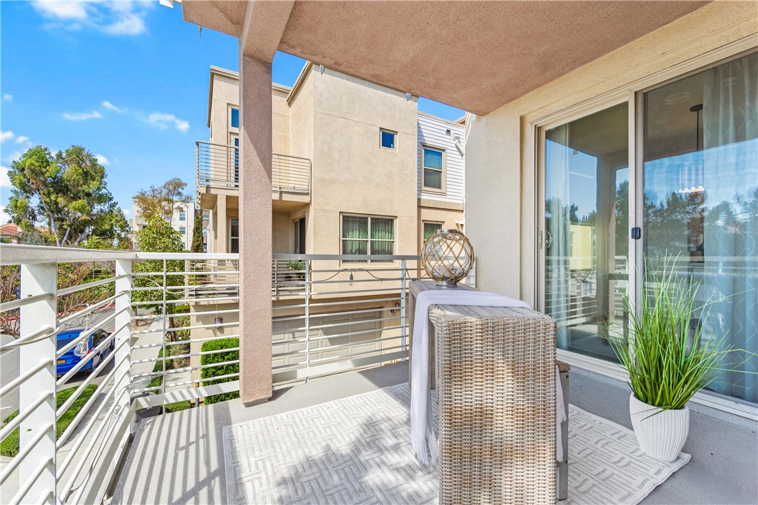 764 Colorado Circle Carson, CA 90745 - Photo 18 of 56 Living room Balcony