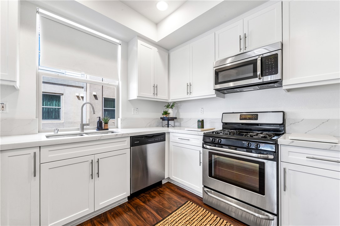 764 Colorado Circle Carson, CA 90745 - Photo 8 of 56 Kitchen detail