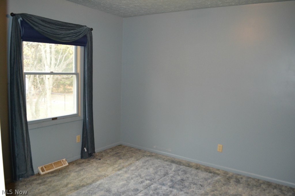 5054 Johnnycake Ridge Northeast Canton, OH 44705 - Photo 17 of 22 Gallery Image 17