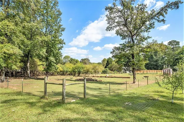 a view of a lake with houses