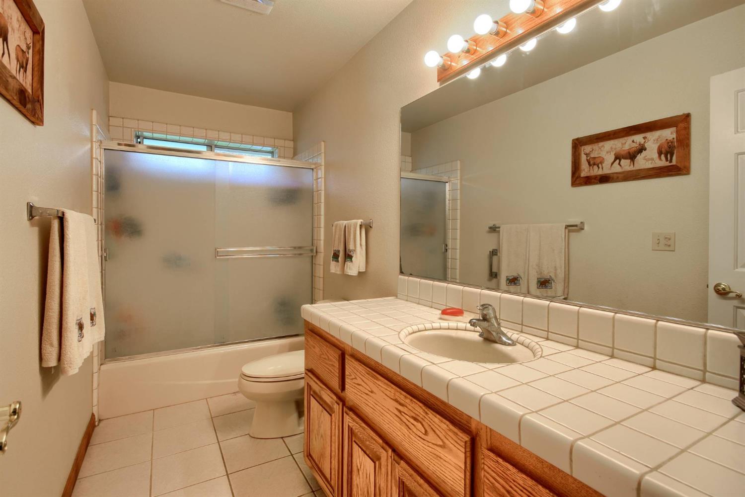 39875 Pine Ridge Way Oakhurst, CA 93644 - Photo 20 of 40 Gallery Image 20