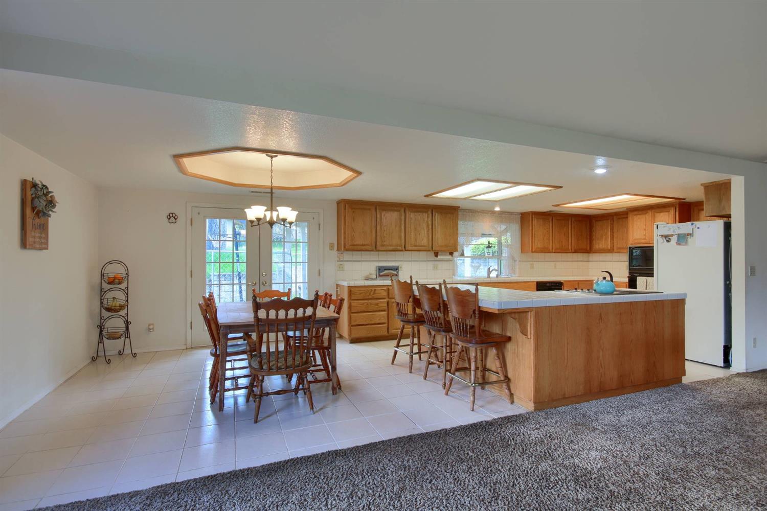 39875 Pine Ridge Way Oakhurst, CA 93644 - Photo 10 of 40 Gallery Image 10