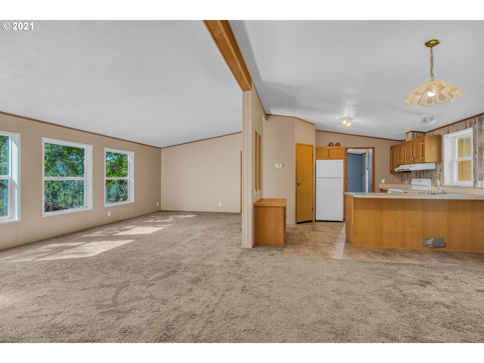 17241 Oakdale Road Dallas, OR 97338 - Photo 11 of 32 a view of kitchen with furniture and window