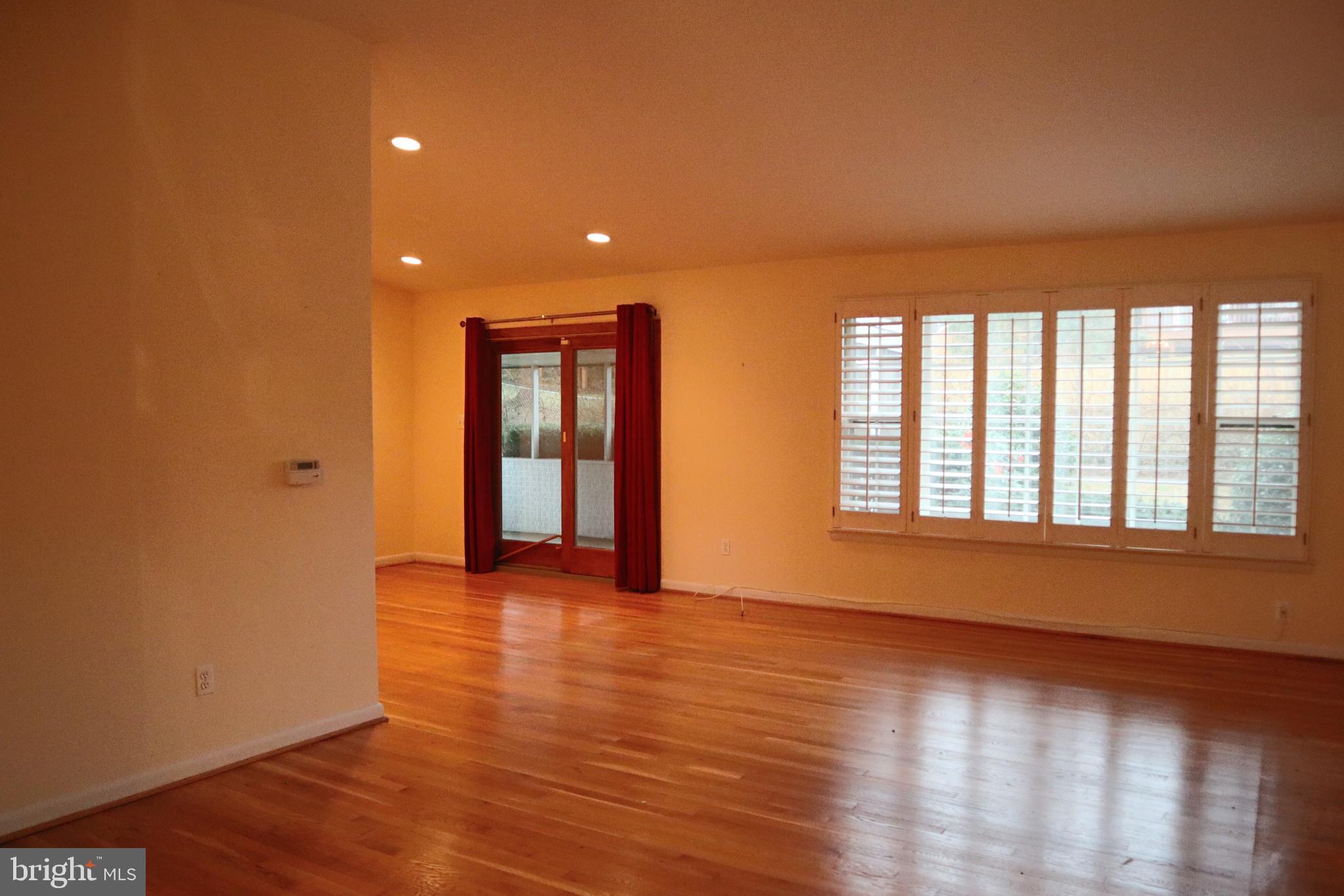 1003 Robroy Drive Silver Spring, MD 20903 - Photo 2 of 18 Living Room