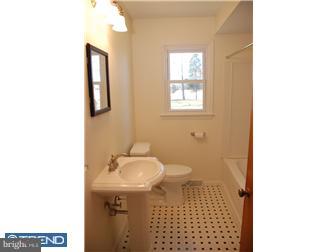 633 Scotch Road Pennington, NJ 08534 - Photo 3 of 9