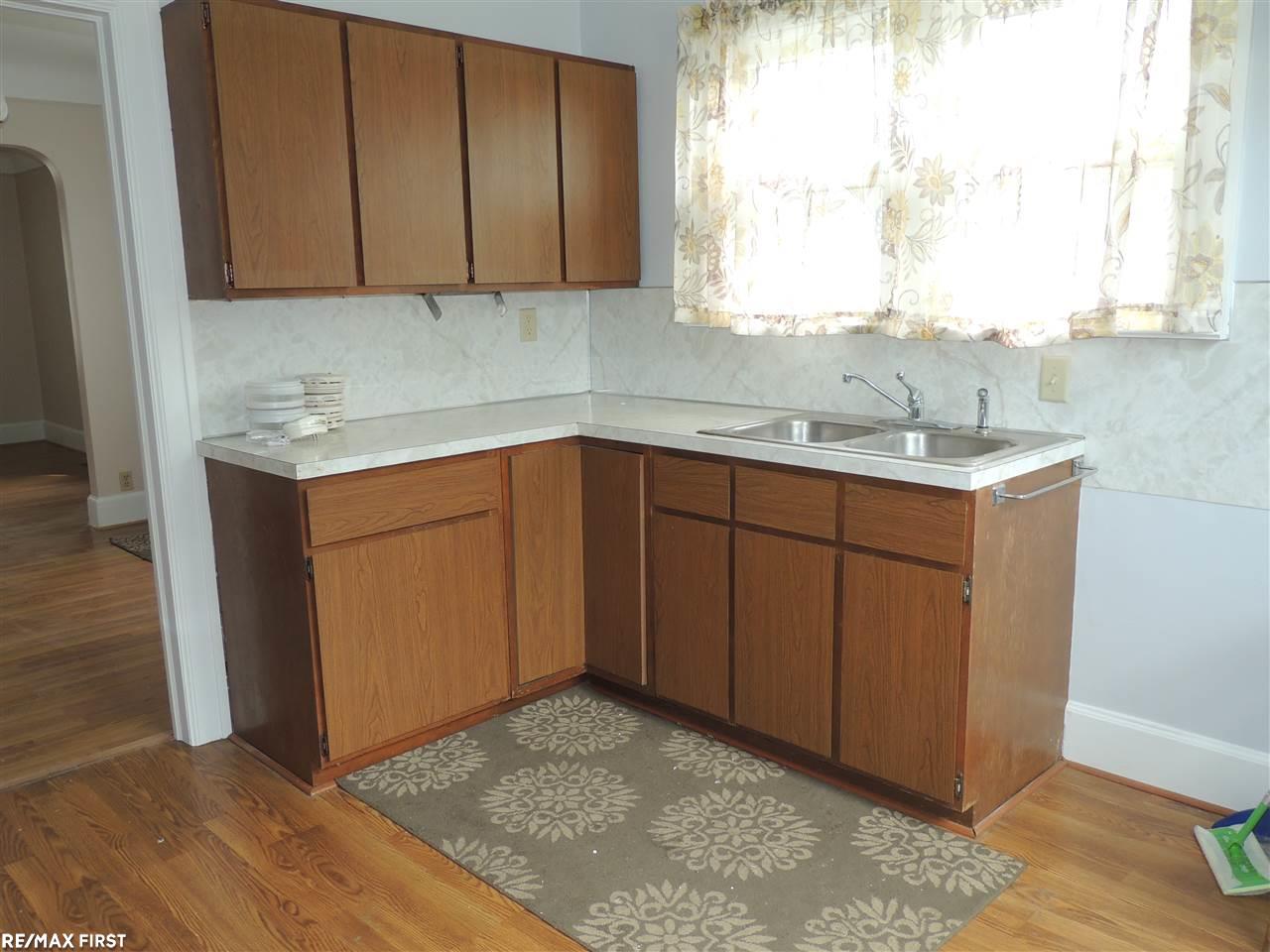 375 Cass Mount Mount Clemens, MI 48043 - Photo 9 of 26