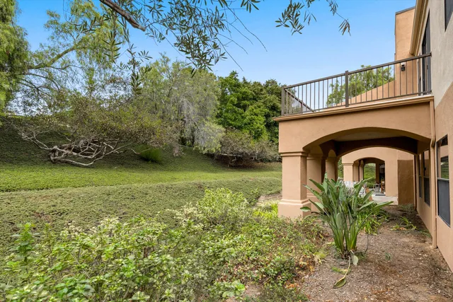 a view of a workspace with furniture