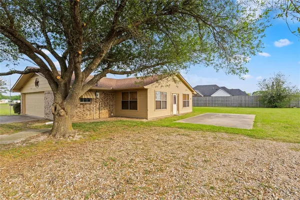 $390,000 | 430 County Road 3311, Sulphur Springs, TX 75482