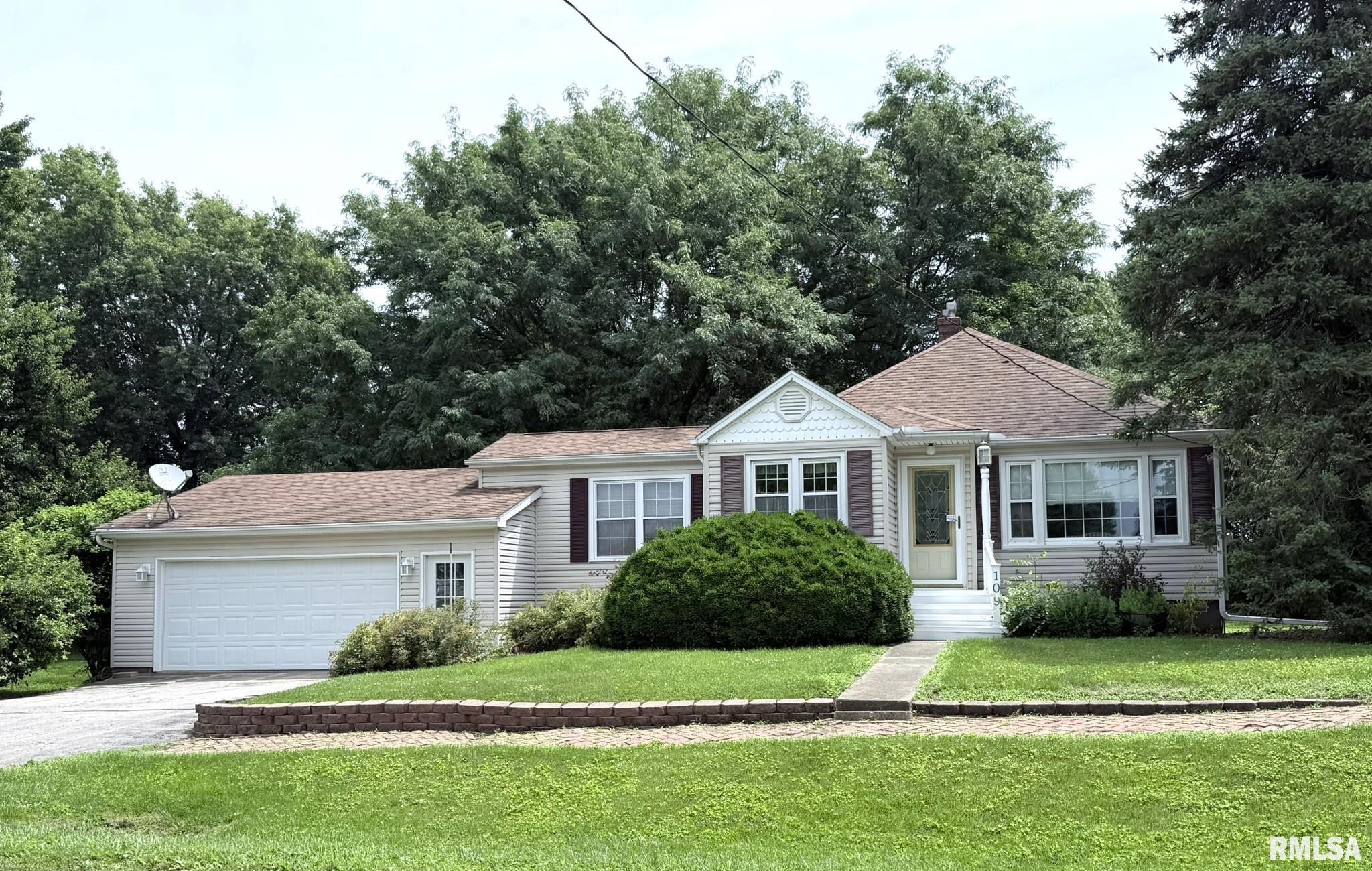 109 South State Street Henderson, IL 61439 - Photo 1 of 38