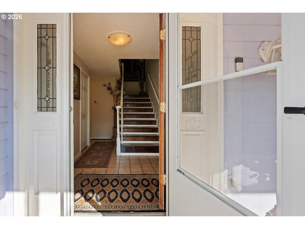 15905 Northeast 33rd Avenue Ridgefield, WA 98642 - Photo 5 of 48