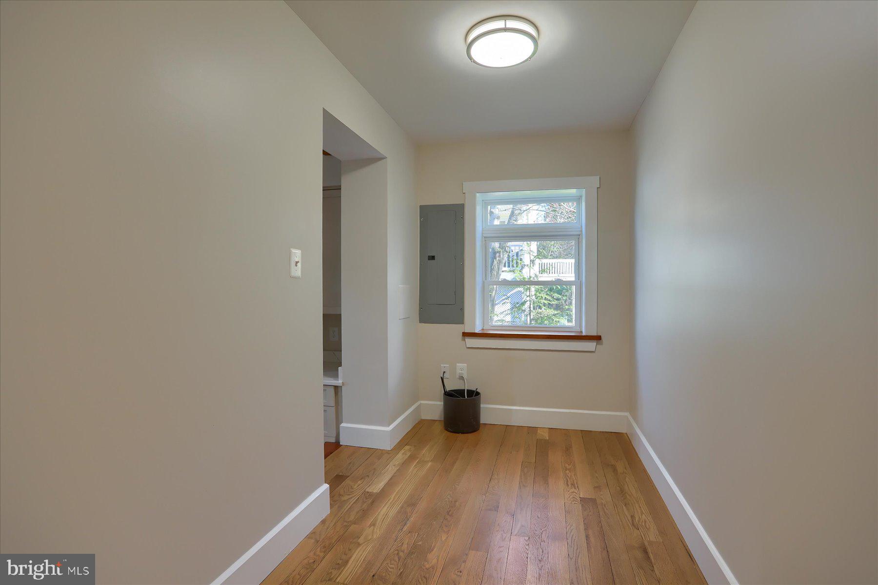 2507 Island View Road Essex, MD 21221 - Photo 17 of 51 First Floor Hallway