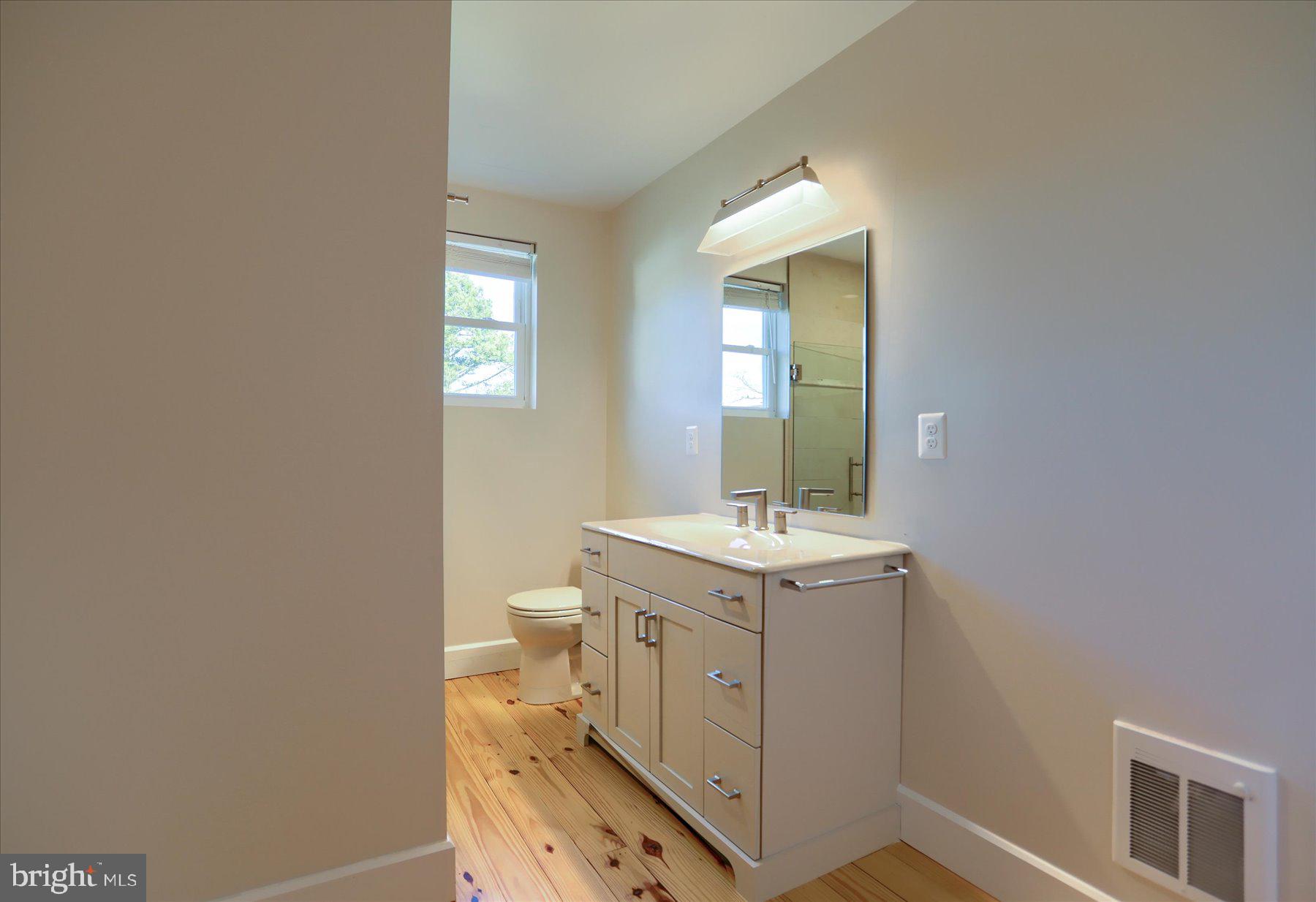 2507 Island View Road Essex, MD 21221 - Photo 21 of 51 Bedroom #1 Full Bath
