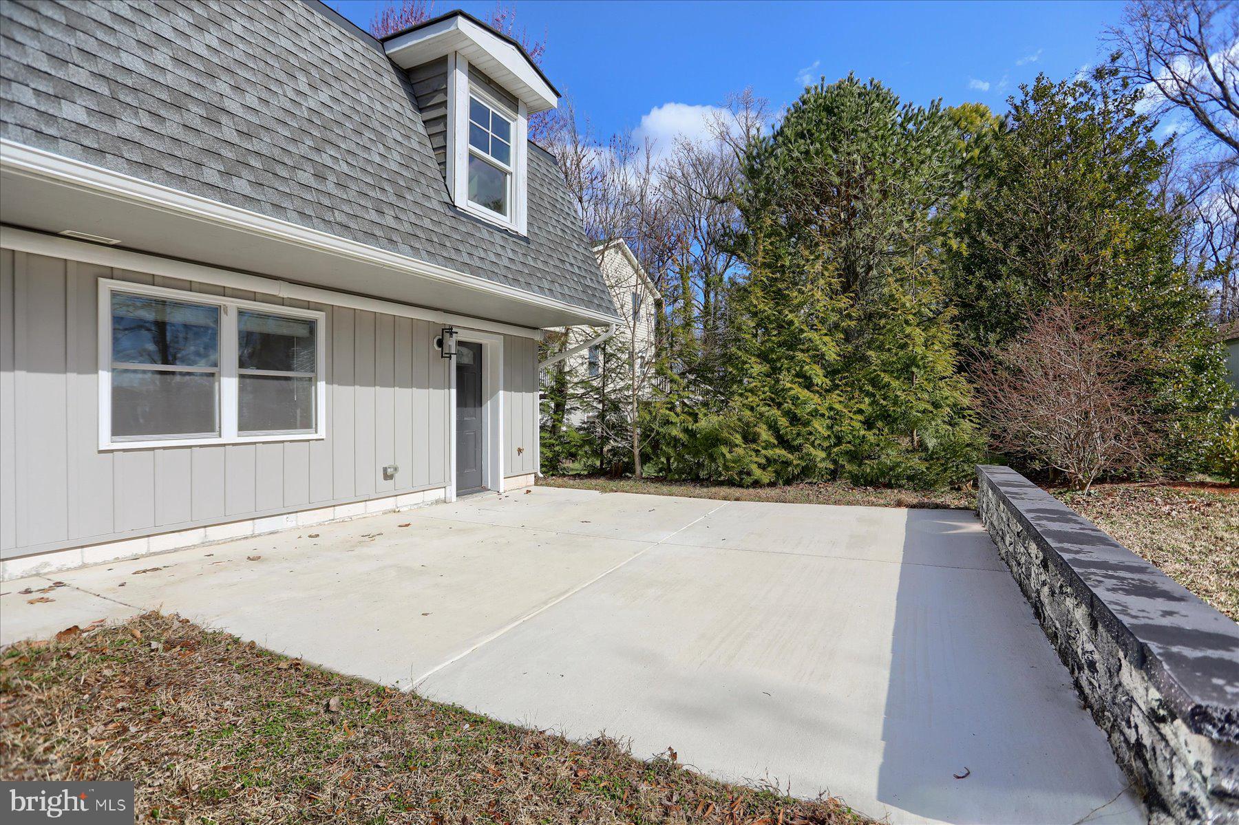 2507 Island View Road Essex, MD 21221 - Photo 40 of 51 a view of a backyard of the house