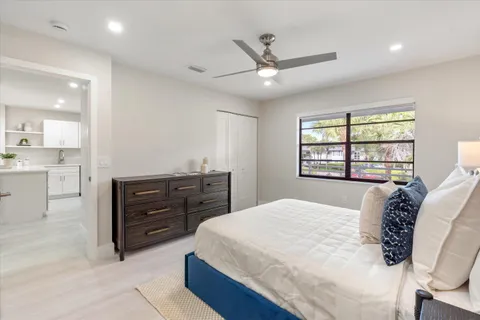 $99,990 | 47 Stratford Lane West, Unit F, Boynton Beach, FL 33436