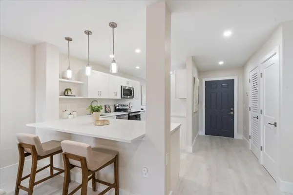 $99,990 | 47 Stratford Lane West, Unit F, Boynton Beach, FL 33436