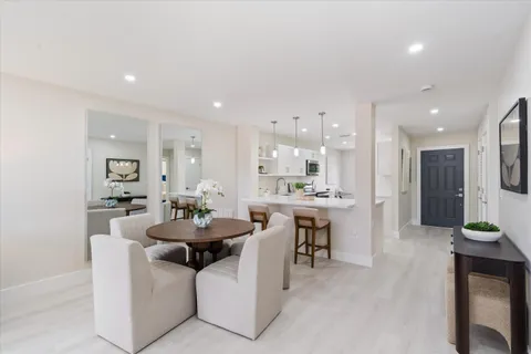 $99,990 | 47 Stratford Lane West, Unit F, Boynton Beach, FL 33436