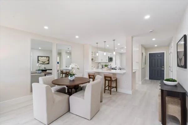 $99,990 | 47 Stratford Lane West, Unit F, Boynton Beach, FL 33436