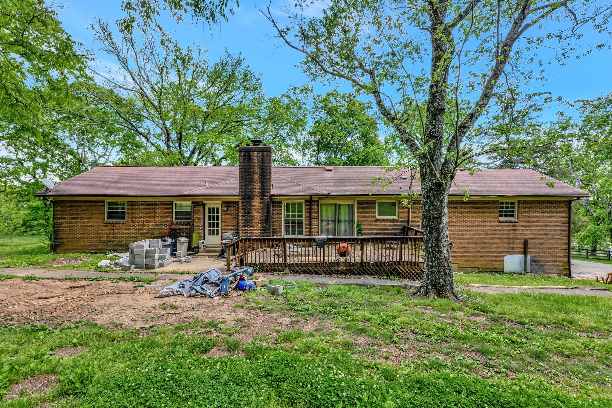483 Franklin Road Franklin, TN 37069 - Photo 33 of 48 front view of a house with a yard