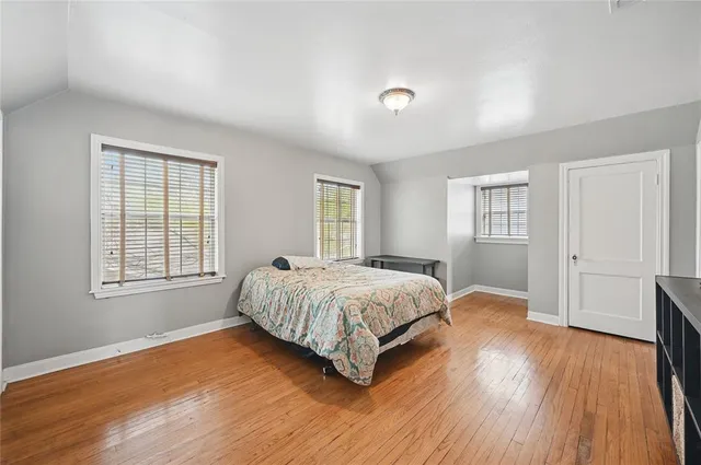 $574,999 | 2335 West Rosedale Street South, Fort Worth, TX 76110