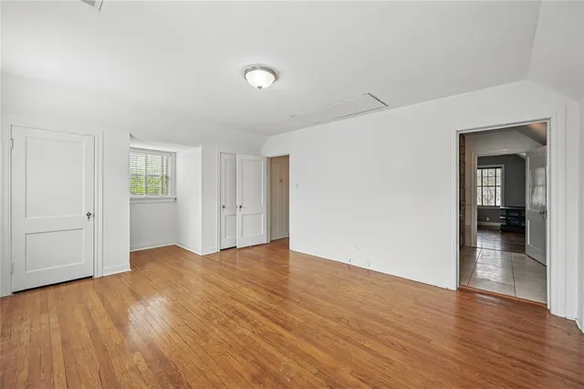 $574,999 | 2335 West Rosedale Street South, Fort Worth, TX 76110