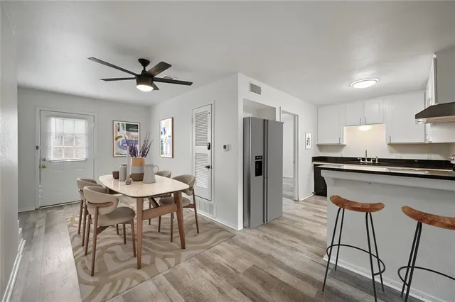 $574,999 | 2335 West Rosedale Street South, Fort Worth, TX 76110