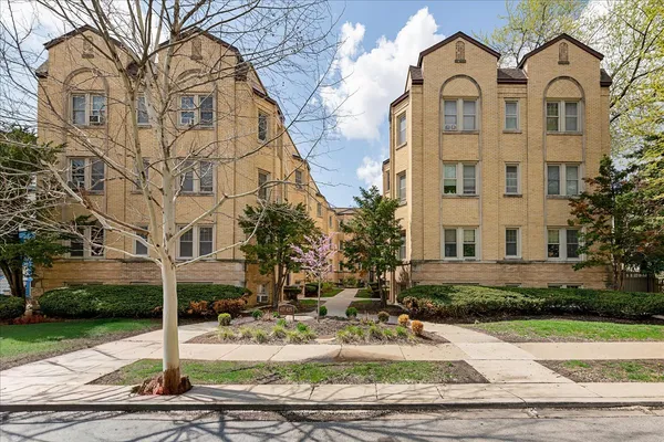 $120,000 | 417 Wisconsin Avenue, Unit GN, Oak Park, IL 60302