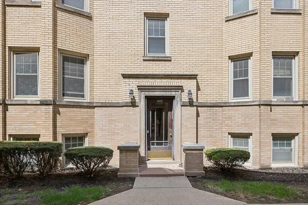 $120,000 | 417 Wisconsin Avenue, Unit GN, Oak Park, IL 60302