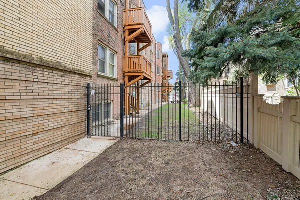 $120,000 | 417 Wisconsin Avenue, Unit GN, Oak Park, IL 60302