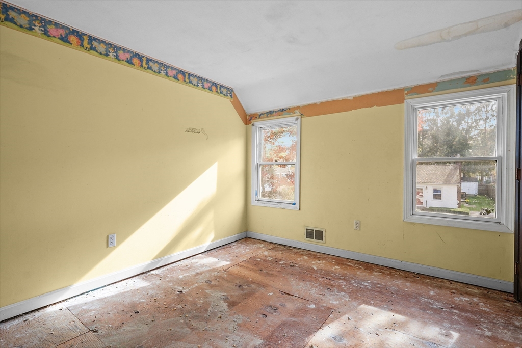 11 14th Avenue Wareham, MA 02571 - Photo 19 of 31