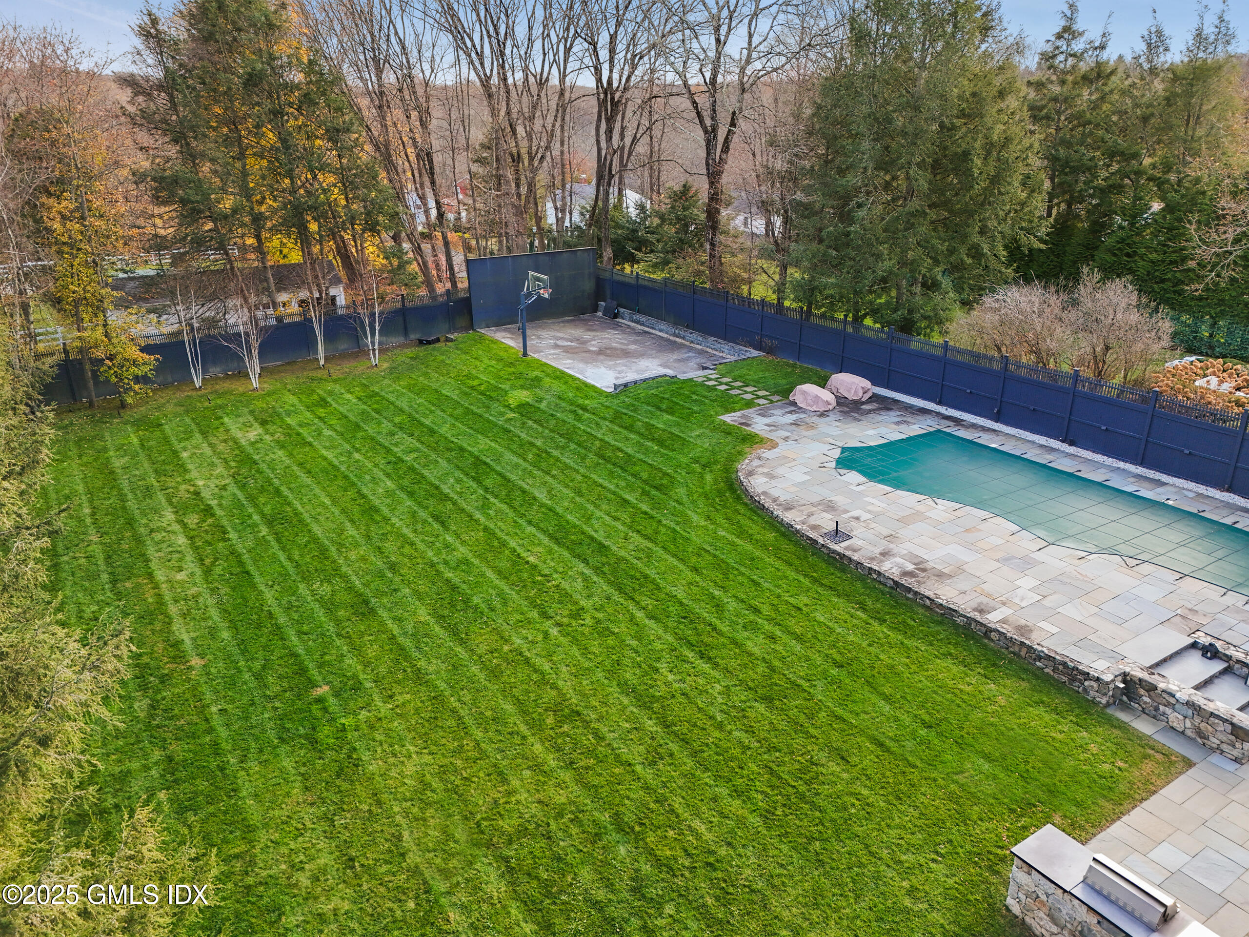 4 Banksville Avenue Greenwich, CT 06831 - Photo 36 of 37 a view of a park with large trees