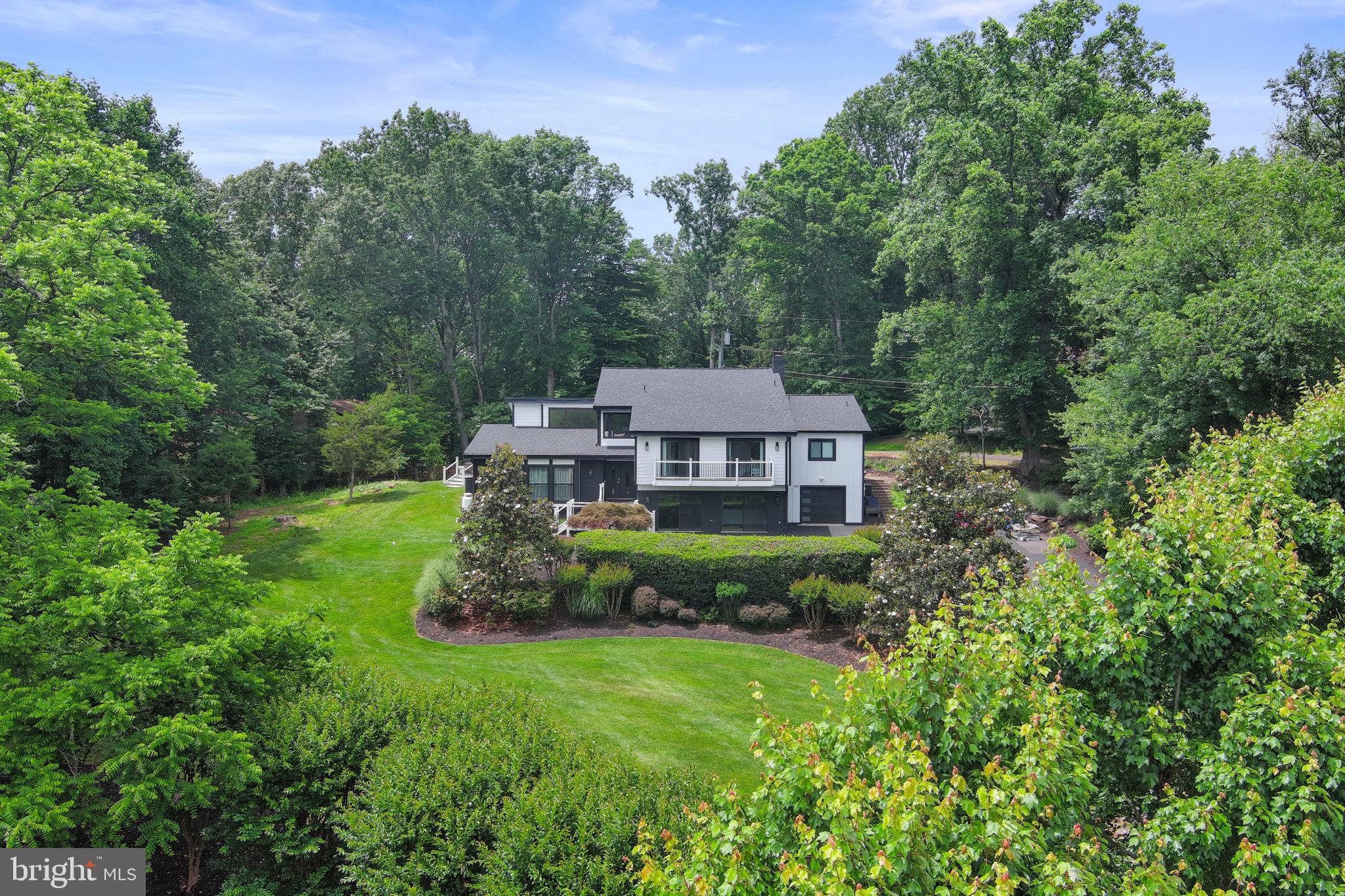 1044 Bellview Road McLean, VA 22102 - Photo 13 of 105