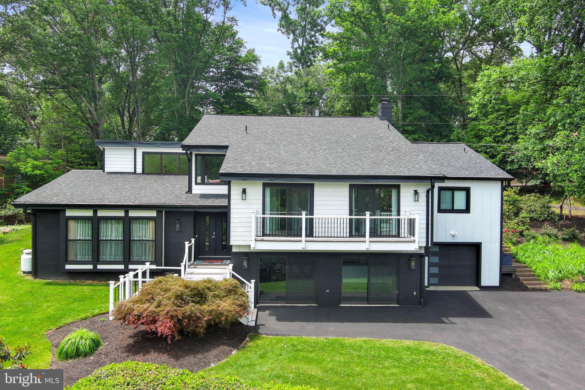 1044 Bellview Road McLean, VA 22102 - Photo 2 of 105