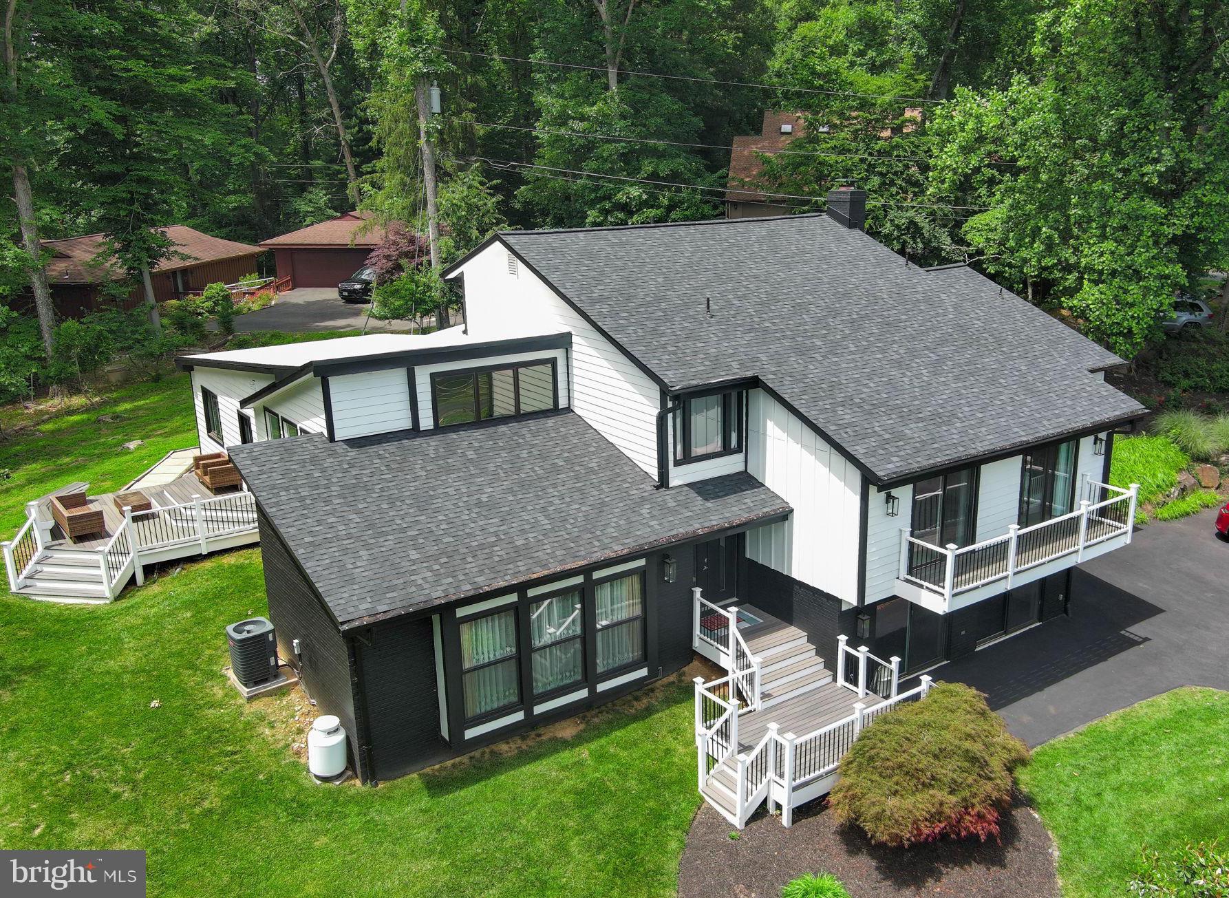 1044 Bellview Road McLean, VA 22102 - Photo 3 of 105